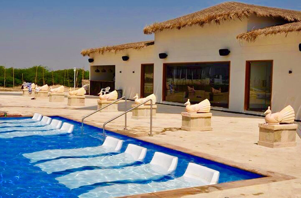 Serena Beach Resort Māndvi Extérieur photo