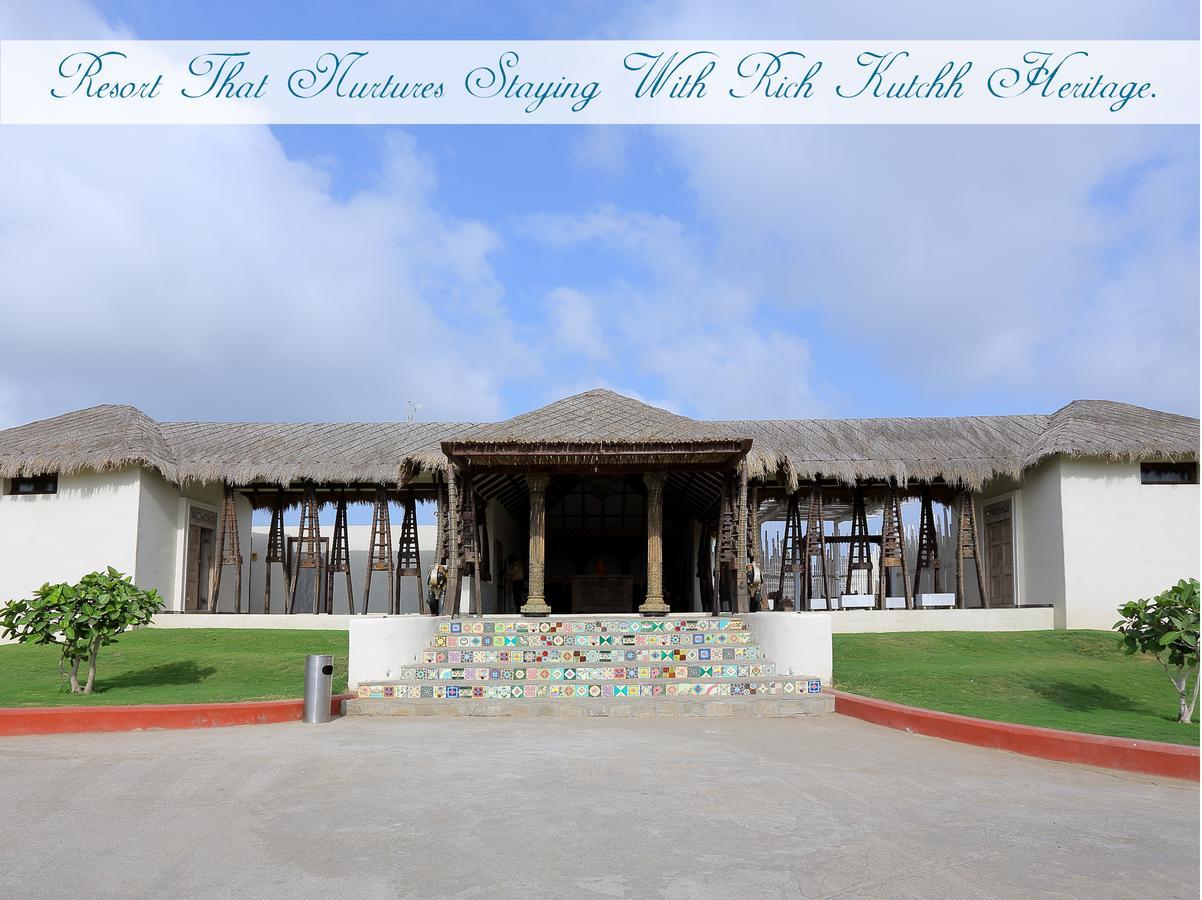 Serena Beach Resort Māndvi Extérieur photo