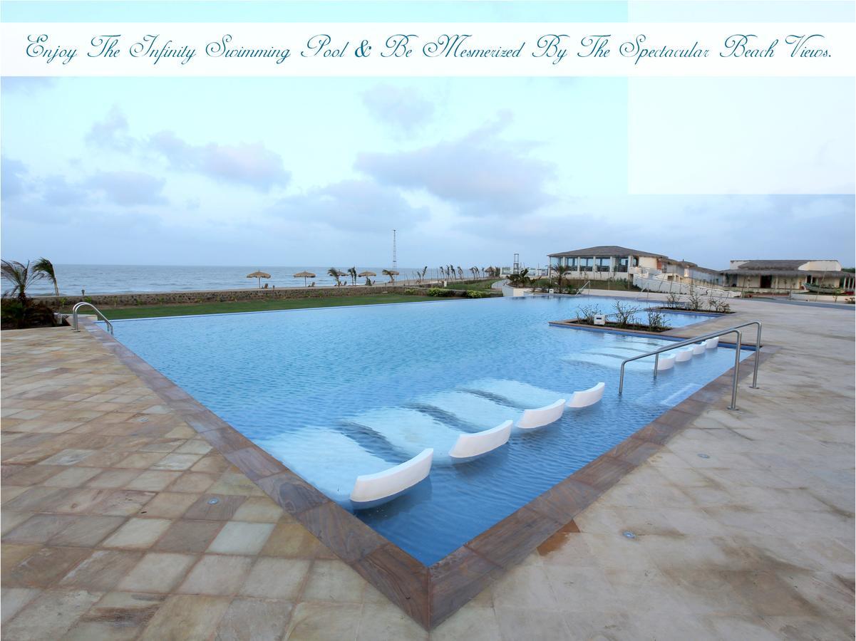 Serena Beach Resort Māndvi Extérieur photo