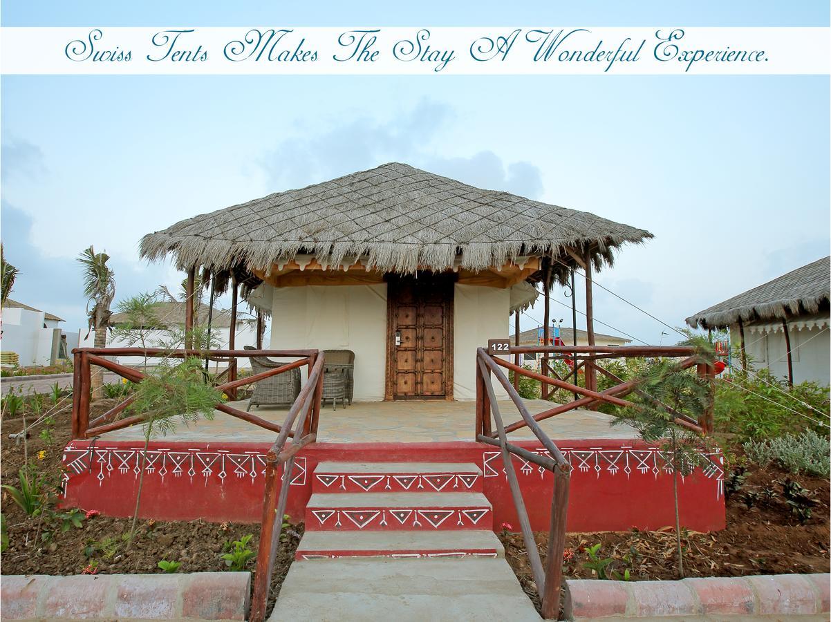 Serena Beach Resort Māndvi Extérieur photo