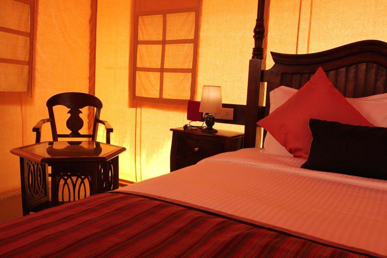 Serena Beach Resort Māndvi Extérieur photo