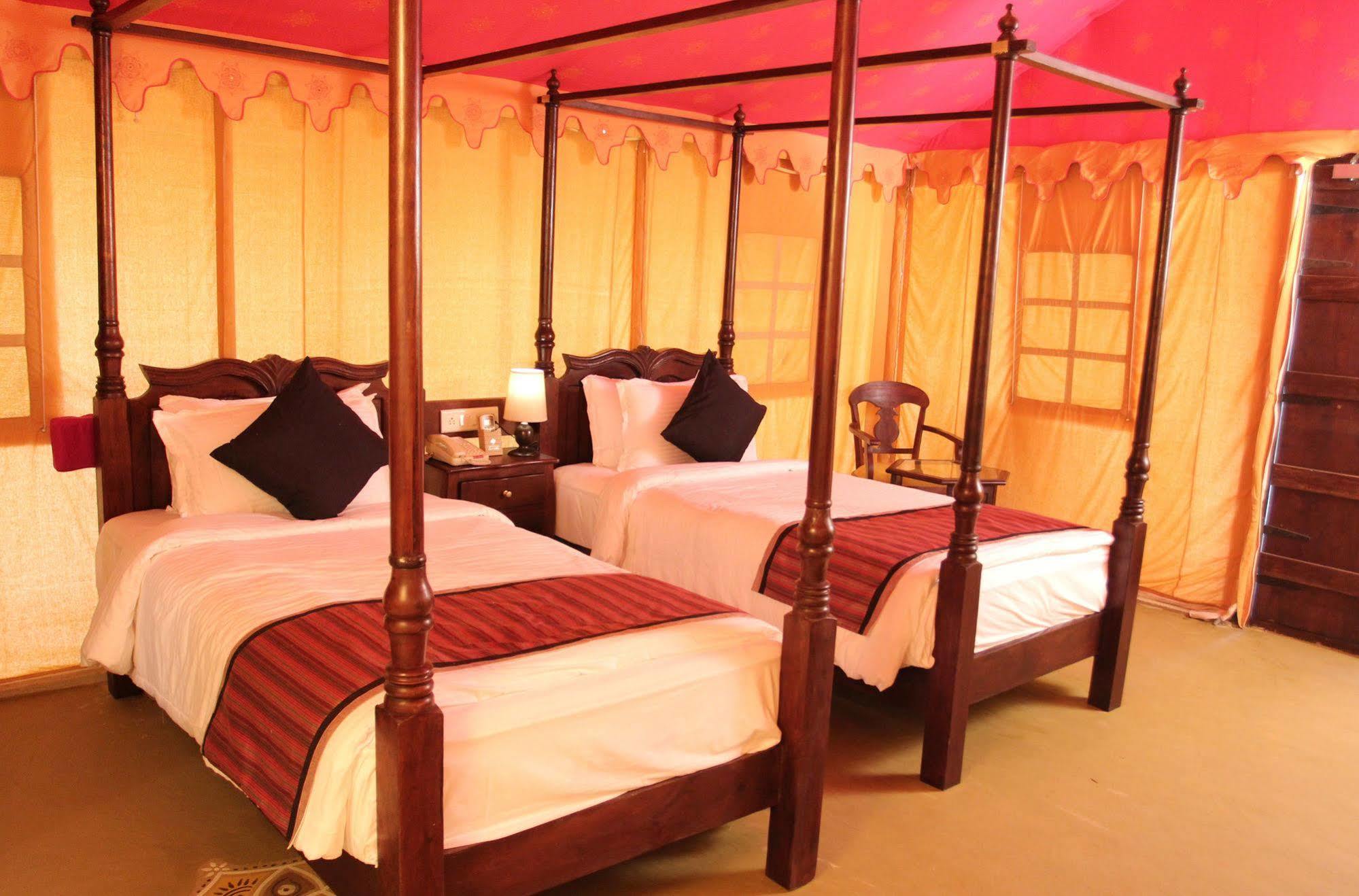 Serena Beach Resort Māndvi Extérieur photo