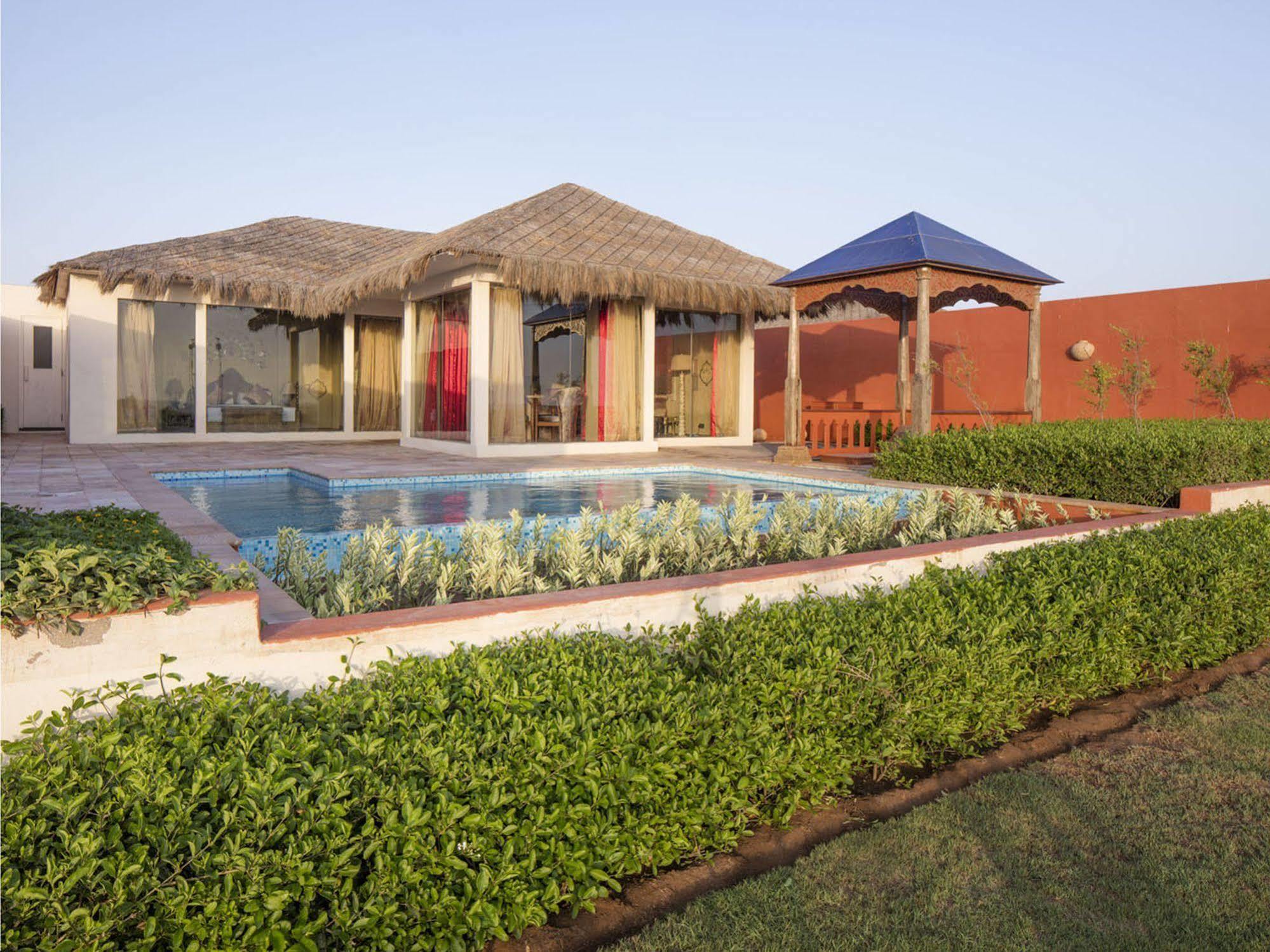 Serena Beach Resort Māndvi Extérieur photo